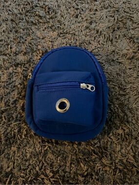 Blue Dog Back Pack Pouch with Zipper Pocket for poop bags